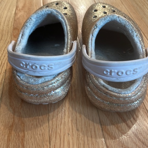 Gold sparkle crocs - Picture 2 of 4